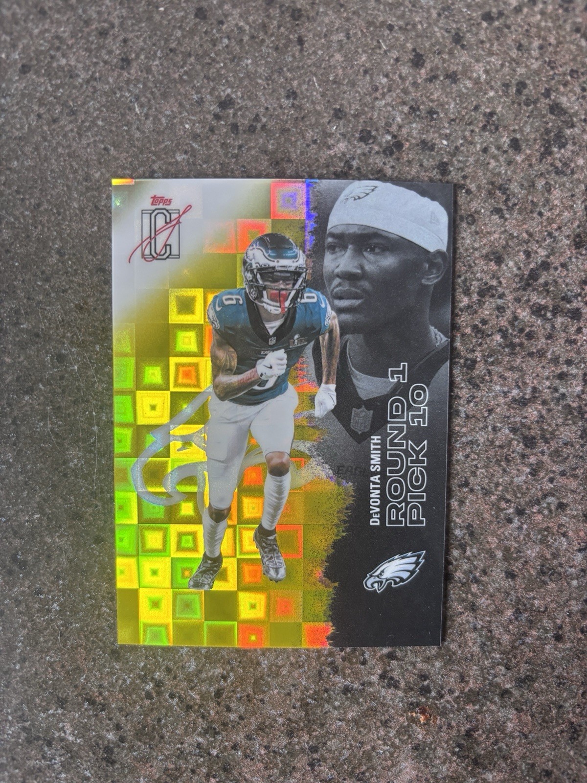 DeVonta Smith Topps Signature Class Chrome Yellow Pandora SSP #94
