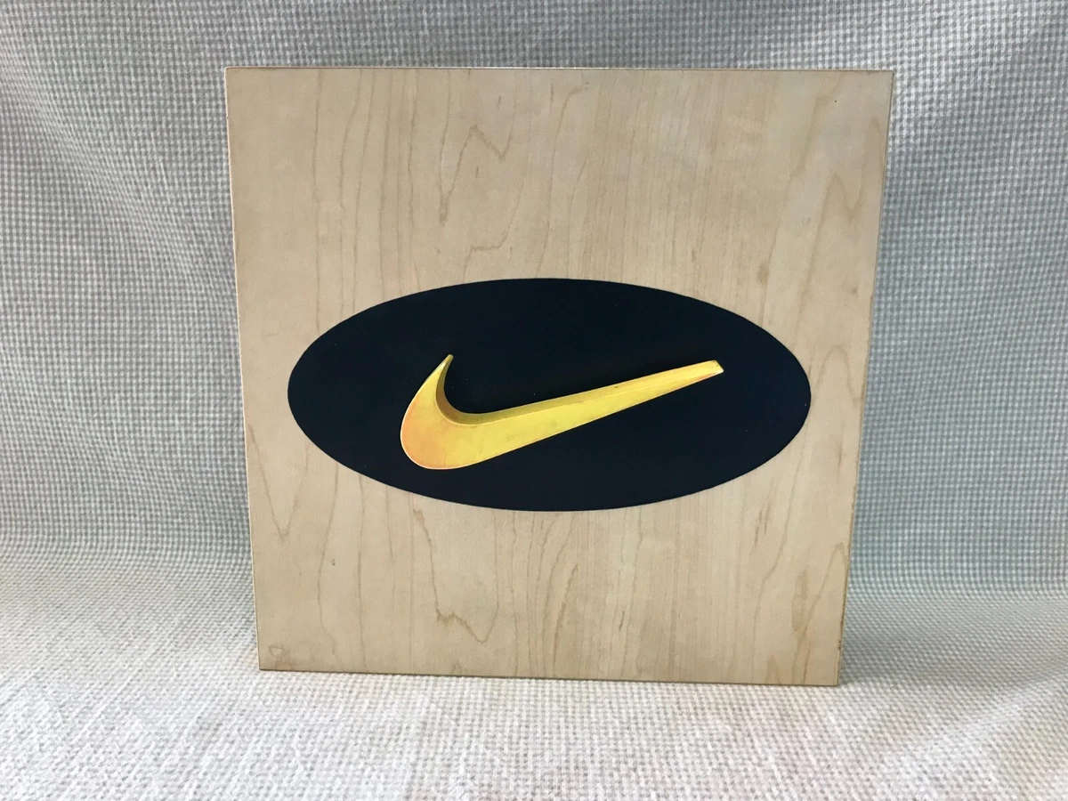 Nike top vintage store