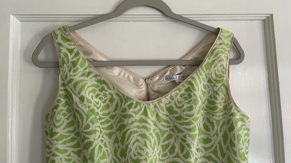 Vestido estilo vintage Maggy London talla 10 verde lima beige ribete sin mangas cremallera Foto 3 de 4
