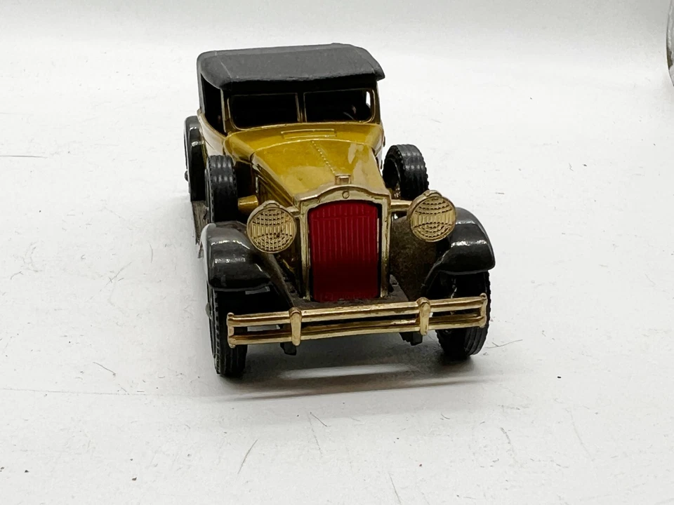 VINTAGE MATCHBOX DIESCAST TOY CAR MODELS OF YESTERYEAR NO.Y-15 PACKARD VICTORIA - Image 2 of 4