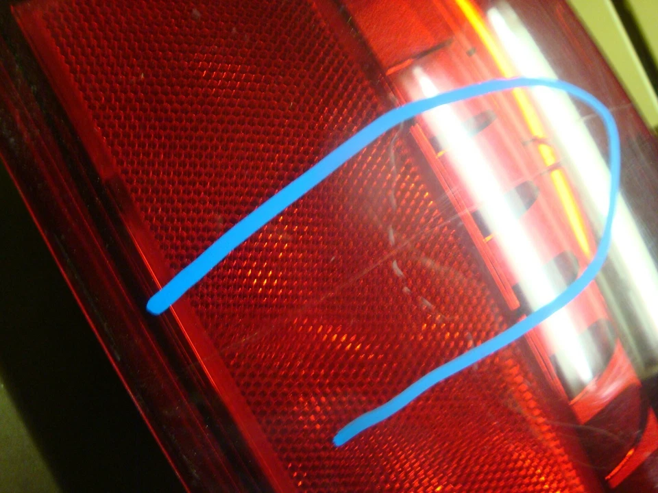 Cadillac Escalade 2007-14 conductor lado izquierdo fábrica OEM GM luz trasera lámpara LED Foto 3 de 4