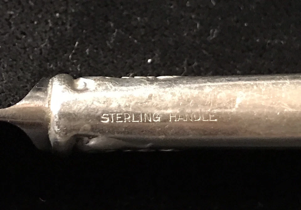 Cubiertos de plata de ley - Cuchillo de rejilla inaugural de State House Foto 3 de 4