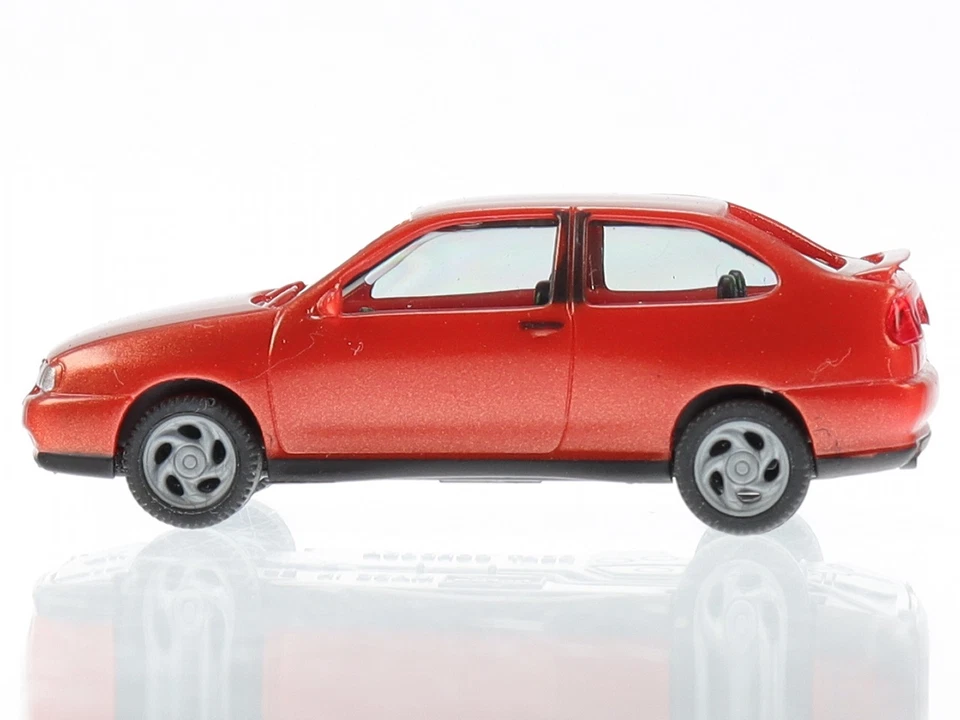 Seat Cordoba SX coche modelo plástico rojo herpa 1:87 Foto 2 de 4