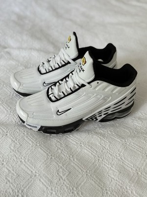 Nike Air Max Plus 3 TN Sneaker Weiß Schwarz  mit Originalkarton Gr. 40