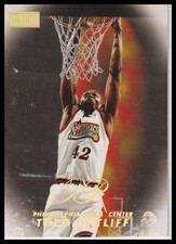 1998-99 SkyBox Premium #33 Theo Ratliff Philadelphia 76ers