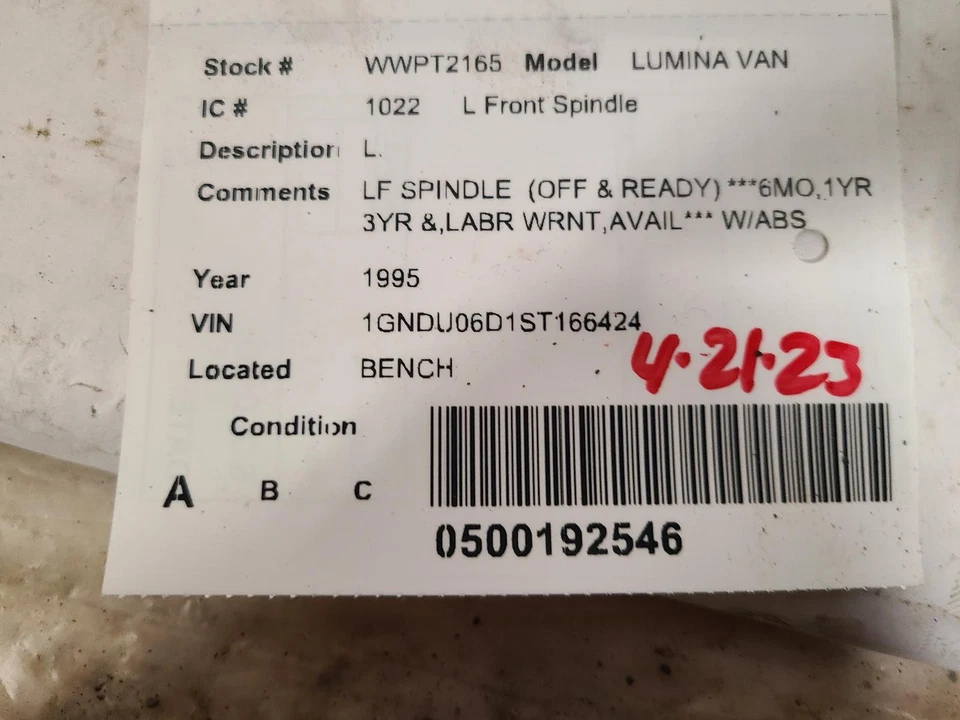 El nudillo de dirección delantero izquierdo usado se adapta a: camioneta Chevrolet Lumina 1995 grado delantero izquierdo Foto 4 de 4