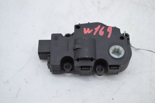 MERCEDES-BENZ A-KLASSE (W169) A 150 Stellmotor Heizung / Steuergerät