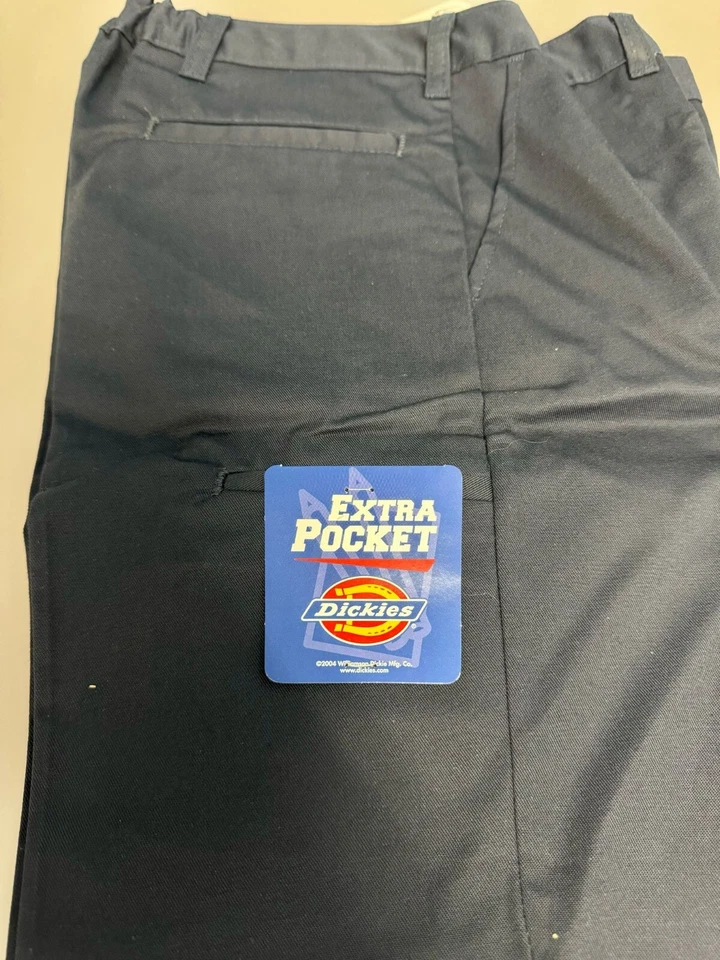 Pantalón Corto Dickies Boys Frente Plano con Bolsillo Extra, Negro Foto 4 de 4