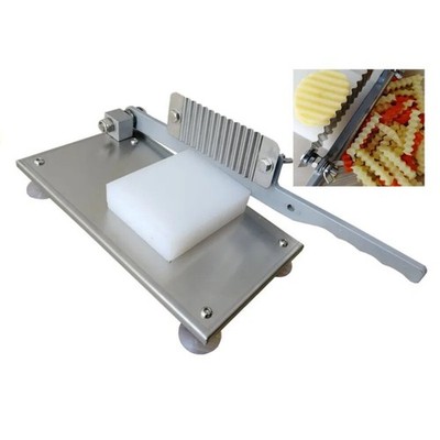 Home Wave Knife Potato Cutter Cutting into Fancy Wolverine Shapes
