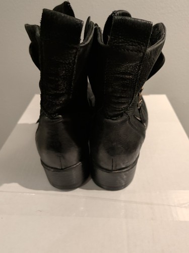 Miz Moos Black Leather Ankle Boots Size 9 (EU 39) - Picture 4 of 9