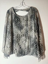 I N Studio XL Snakeskin Print  Country  Club Top Mom Core Top