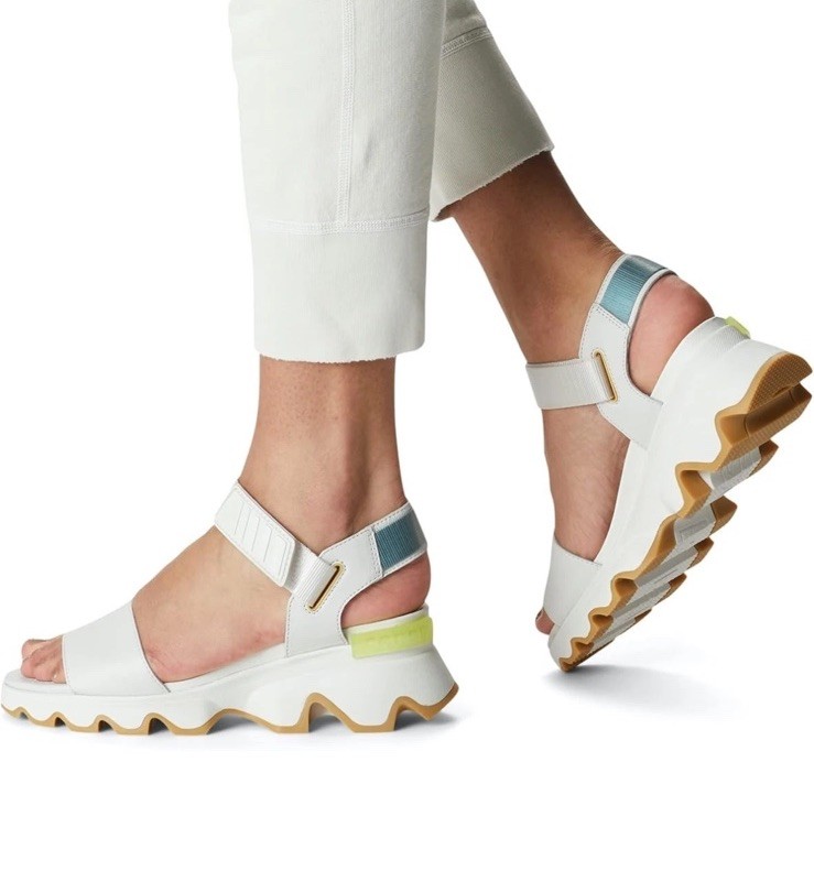 Sorel Kinetic Impact Sandals Sea Salt White Yellow US Size 9 Chunky Sporty Y2K