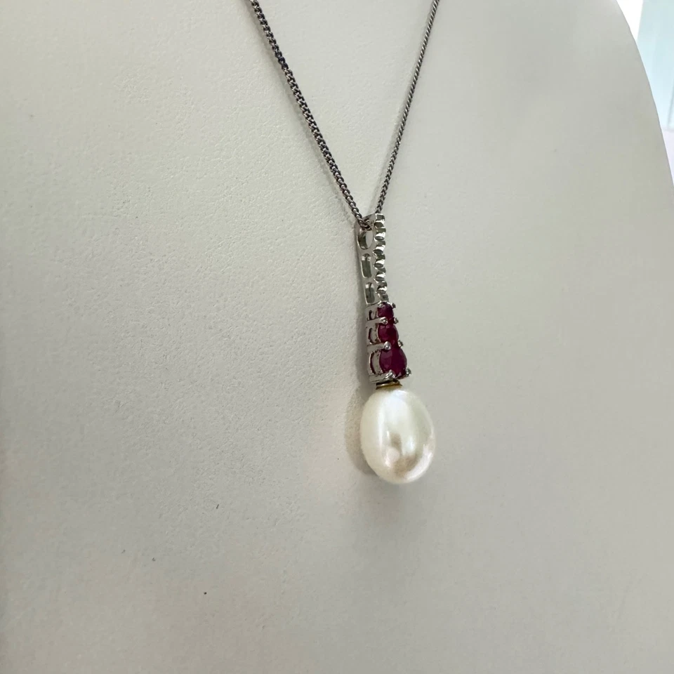 925 Sterling Silver Ruby & Pearl Pendant Necklace Teardrop Pearl Round Rubies - Image 3 of 4