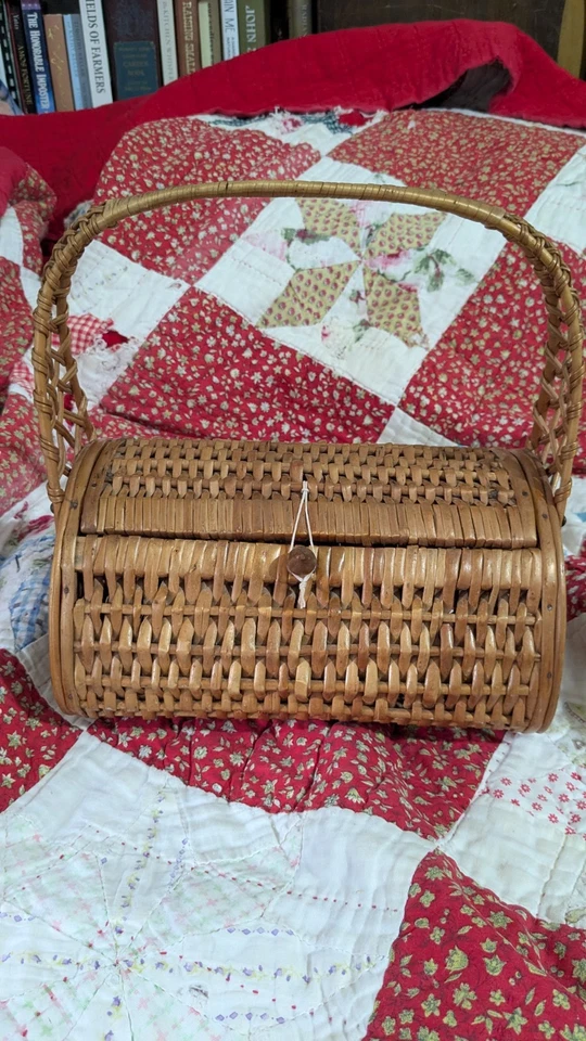 Vintage Wicker Basket Barrel Purse Red Velvet Detail 1950's 1960's - Image 2 of 4