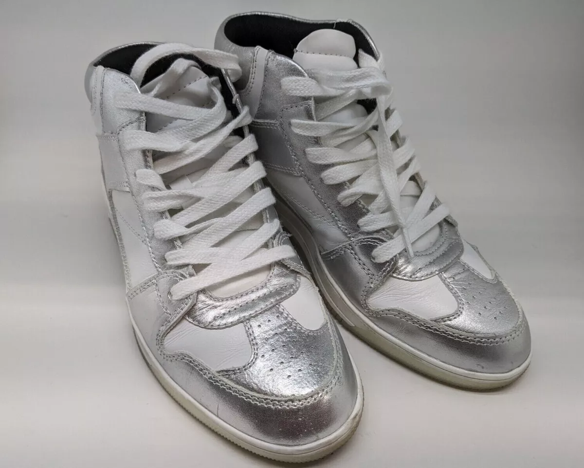 Zapatos fila plateados clearance zara