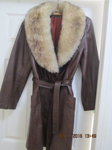 Vintage Leather Jacket with fur collar 