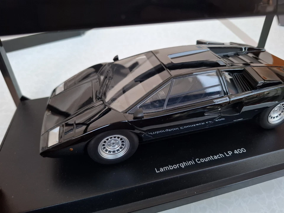 Kyosho Lamborghini Countach LP400 Black 1/18 – Very Good Condition – Collectible - Immagine 3 di 4