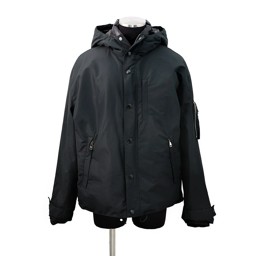 Prada — PRADA Hooded Technical Fabric Down Jacket Size M Polyester100% Black SGC689