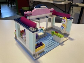 LEGO FRIENDS: Heartlake Pet Salon (41007)