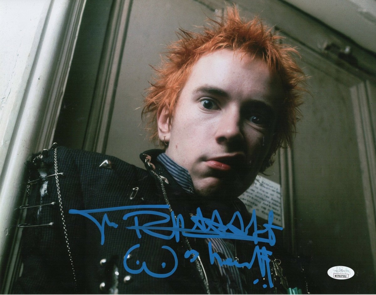 Johnny Rotten Sex Pistol promotional photo Repro signature quality