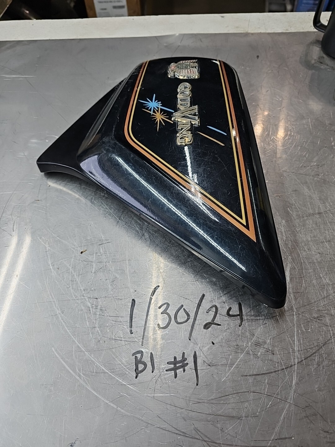 HONDA GL 1100 RIGHT SIDE COVER PANEL