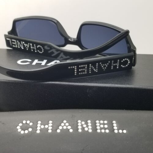🔥SALE🔥😍 Authentic Chanel Sunglass Case😍