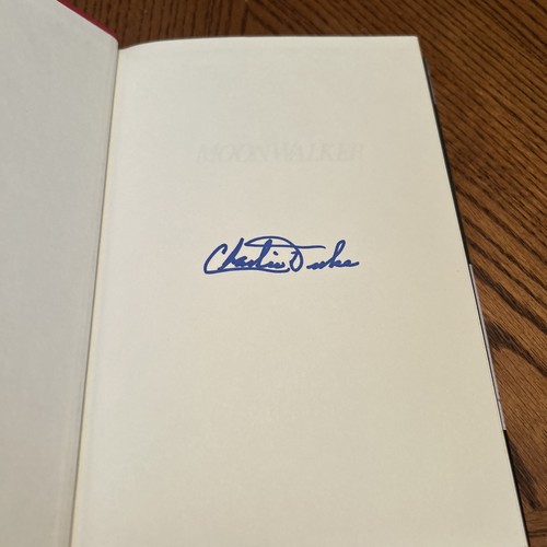 (3)Moonwalkers Signed Books. Full Signatures All Books - Picture 5 of 12