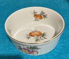 Fruit Oven to Table Cookware #7931 Souffle Casserole Dish 6 1/4”