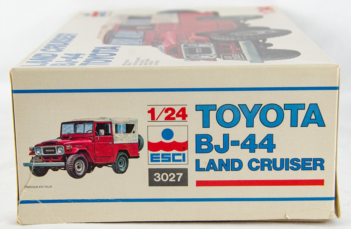 Rare Vintage ESCI 1:24 Scale Toyota Land Cruiser BJ-44 Model