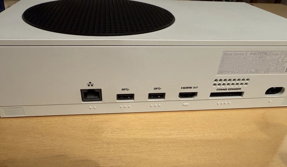 CONSOLA XBOX SERIE S 512 GB SSD con almacenamiento extra, mando inalámbrico ELITE Foto 3 de 4