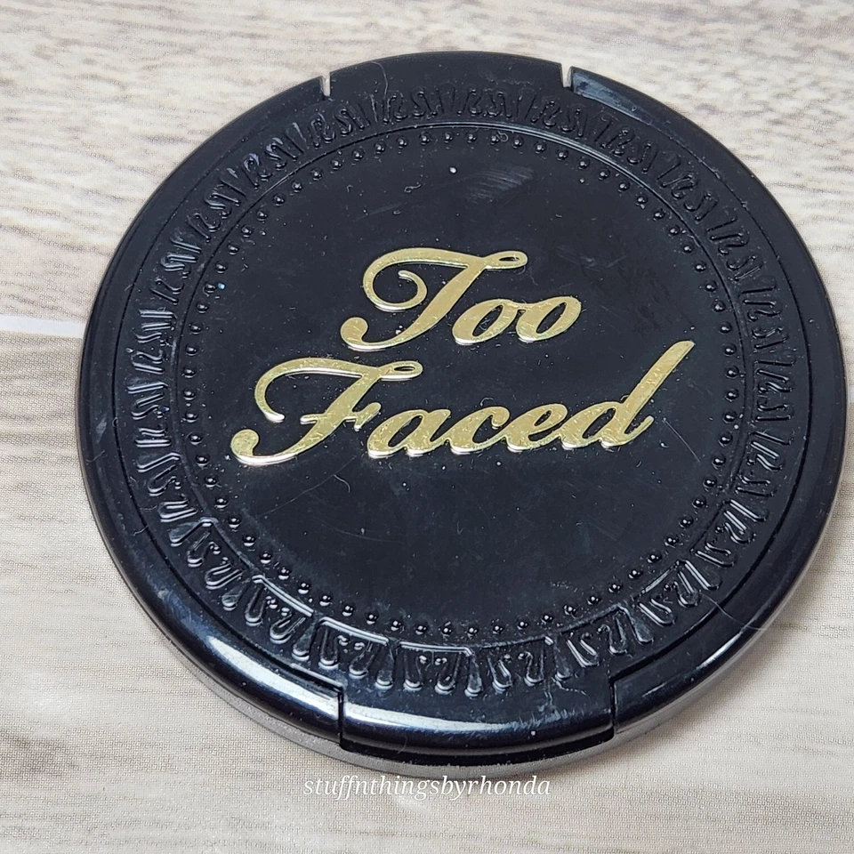 2X Too Faced Chocolate Soleil Medium/Deep Matte Bronzer Deluxe Size 2.5g/.08oz - Image 2 of 4
