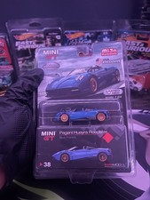 MINI GT Pagani Huayra Roadster Roadster 1:64 Diecast Limited Edition Blue