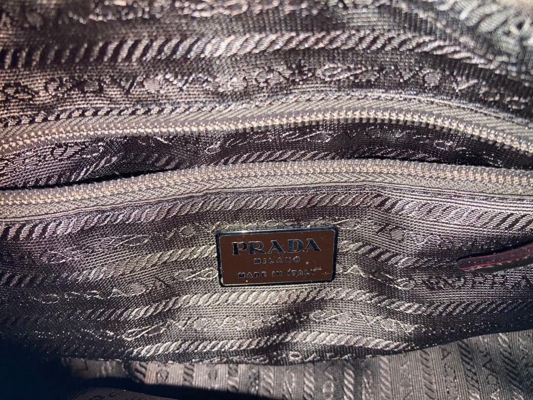 Rare PRADA Enamel Shoulder Bag with Storage Bag thumbnail 9