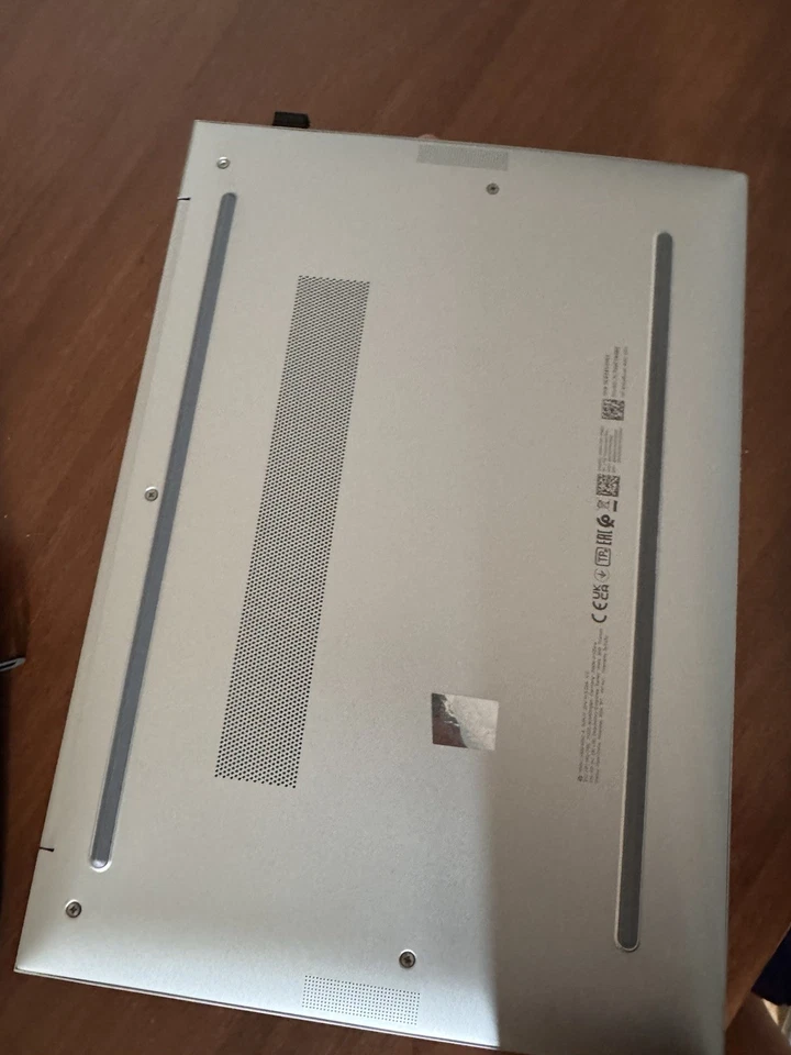 HP EliteBook 840 G10 · i5-1335U · 16GB · 477GB, foto 4 di 5