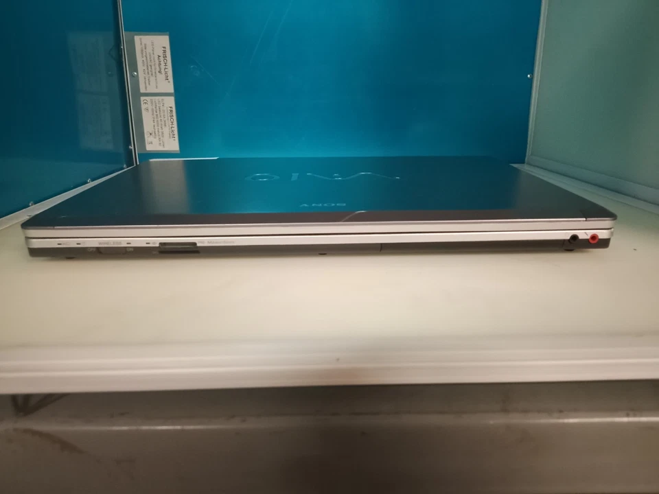 Sony VAIO VGN-FW (PCG-3J1M)–16,4" – defekt / Ersatzteile/Bastlergerät (R8 1140) - Bild 4 von 4