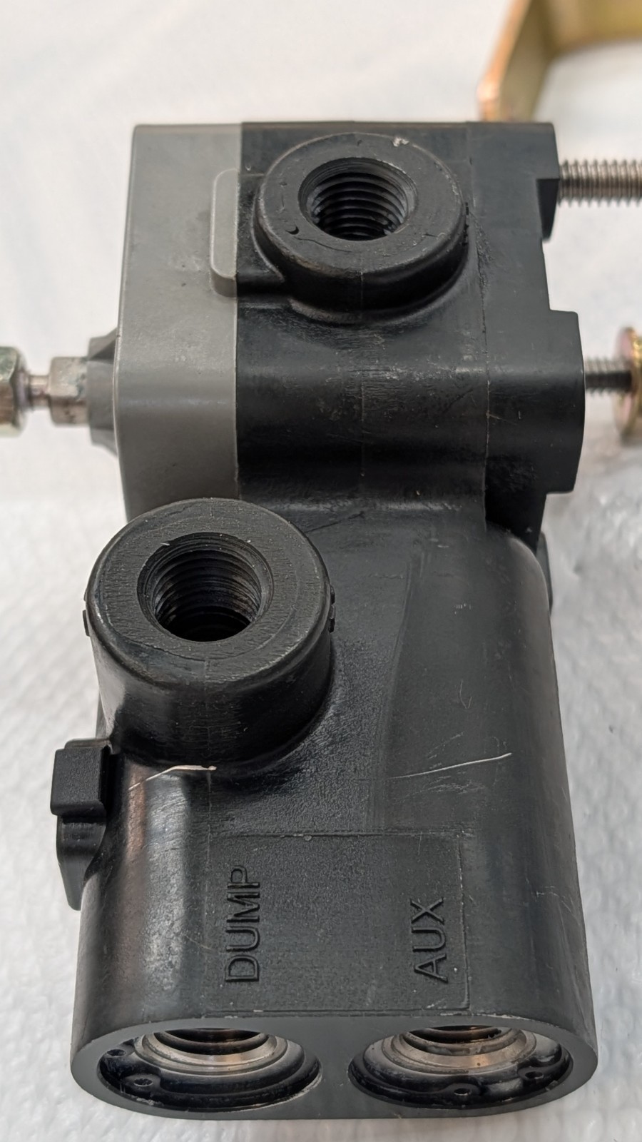 52334 Barksdale Atlas Air Ride Leveling Valve Height Control New  4470060C91