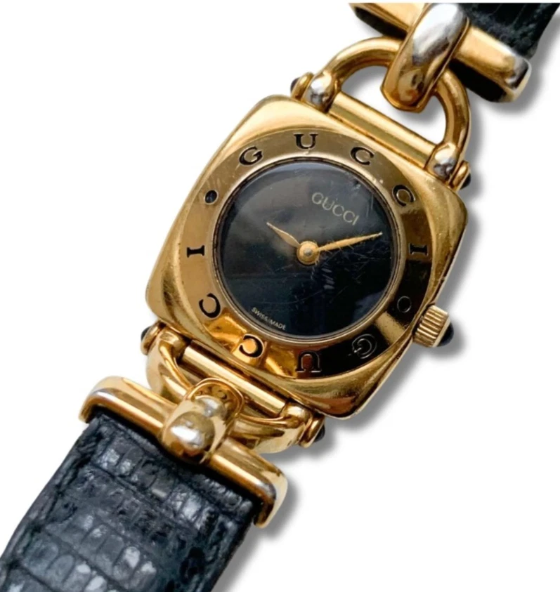 Montre femme GUCCI 6300L Horsebit cadran noir doré 26 mm du Japon C