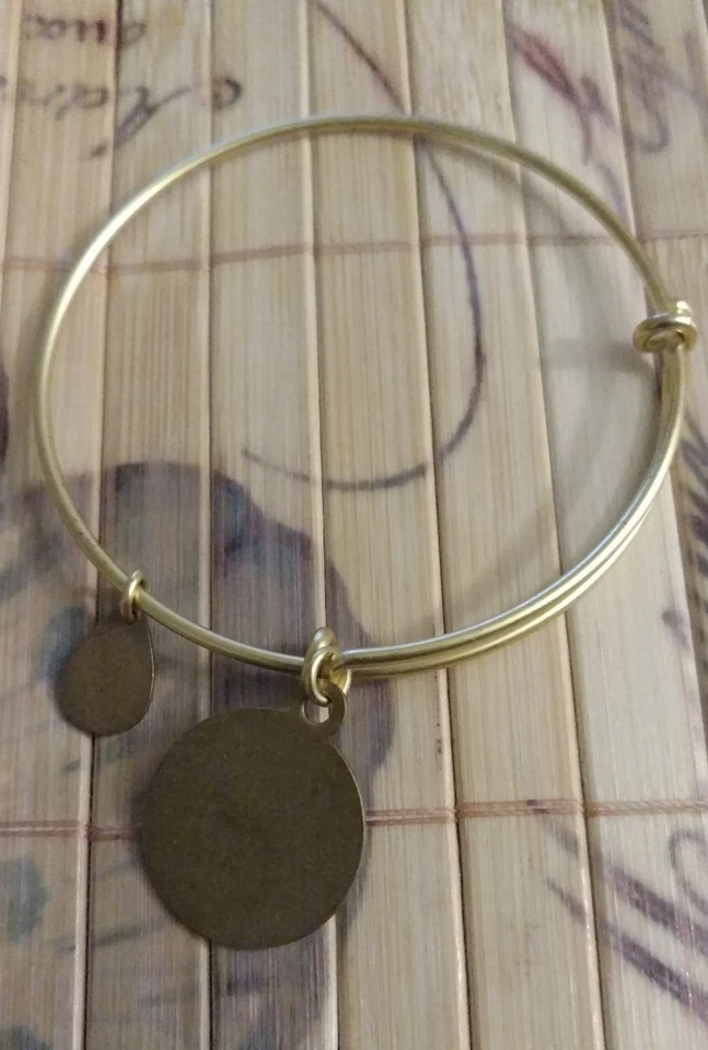 Brazalete Brazalete Expandible Bella Ryan ARIES ZODIAC en Oro Joyería para Mujer Foto 3 de 3