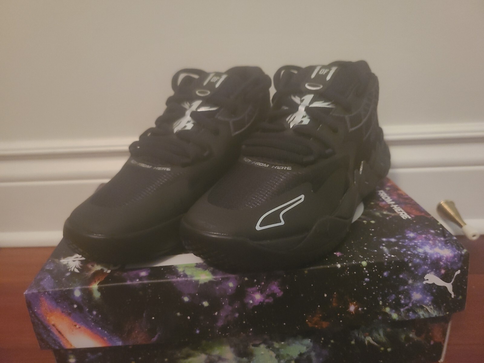 Puma mb.01 Iridescents La Melo Ball size 6.5 boys or 7.5 women brand new