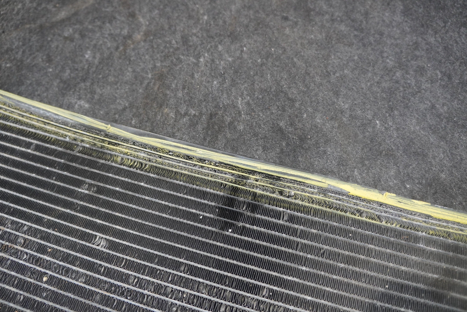 AC Air Conditioning Condenser 3W0820411D OEM Bentley Continental Gt 2005 *Note*