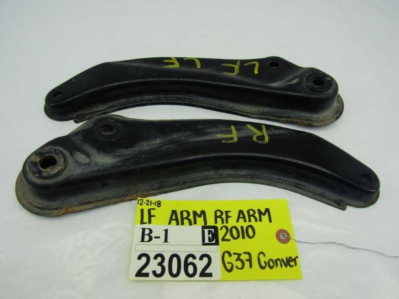 20092013 Infiniti G37 front suspension cross member sub frame bracket