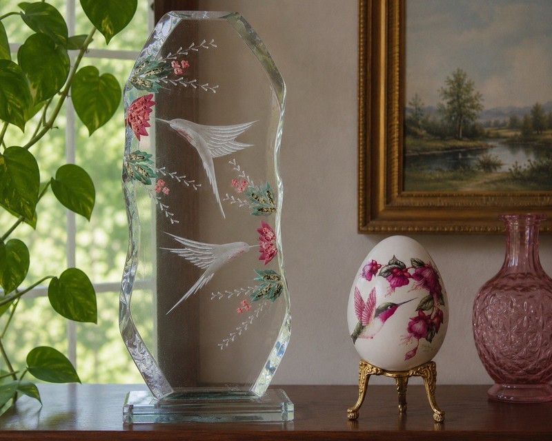 Hummingbird Egg & Hummingbird Hand-Etched Signed Sculpture Collectables