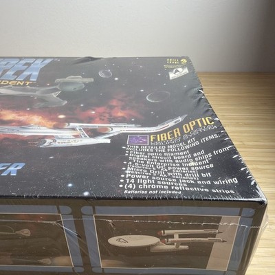 STAR TREK THE ENTERPRISE INCIDENT 1/650 MODEL KIT AMT/ERTL 1995