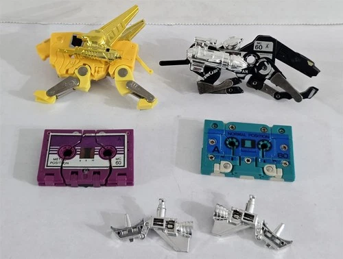 B-262 VINTAGE 1980'S HASBRO G1 TRANSFORMERS MINI CASSETTES VEHICLES LOT
