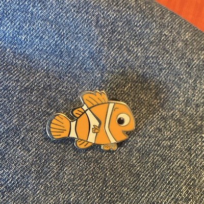 Disney Finding Nemo Clownfish Orange White Character Single Post Pin Collectible