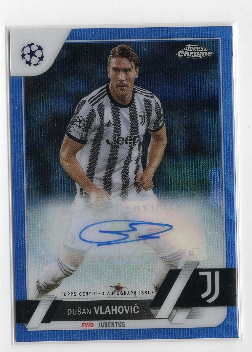 2022-23 Topps Chrome UCC Dusan Vlahovic Blue Wave Refractor Auto /75 Juventus