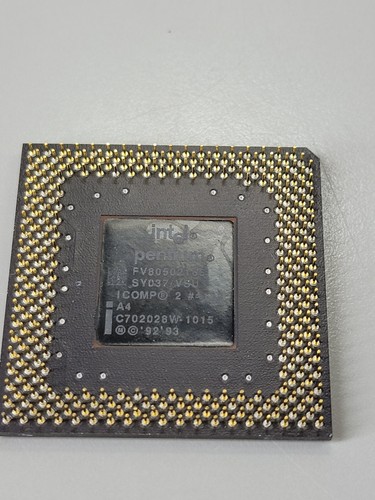 Vintage INTEL PENTIUM i166 FV80502166 SY037/VSU SOCKET 7 CPU - Picture 4 of 4