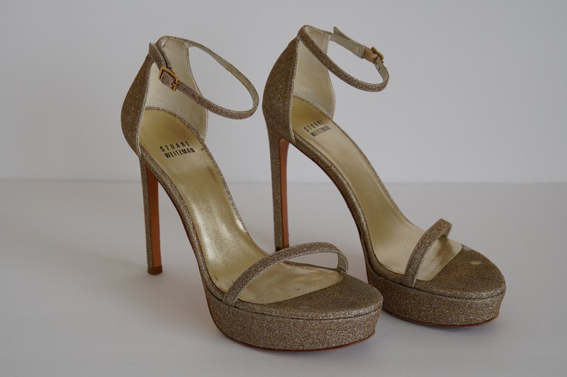 STUART WEITZMAN - WOMEN - Size 8 - Nudist Platform Sandal Aurora Mini Glitter