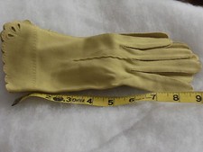 VINTAGE FORMAL GLOVES YELLOW 9IN RIPPLED WITH EYELETS TOP PENNEY'S