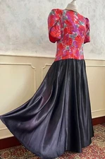 Vintage 1970/80s JOHN CHARLES Red Black Sequin Bodice Ballgown Cocktail Dress 12